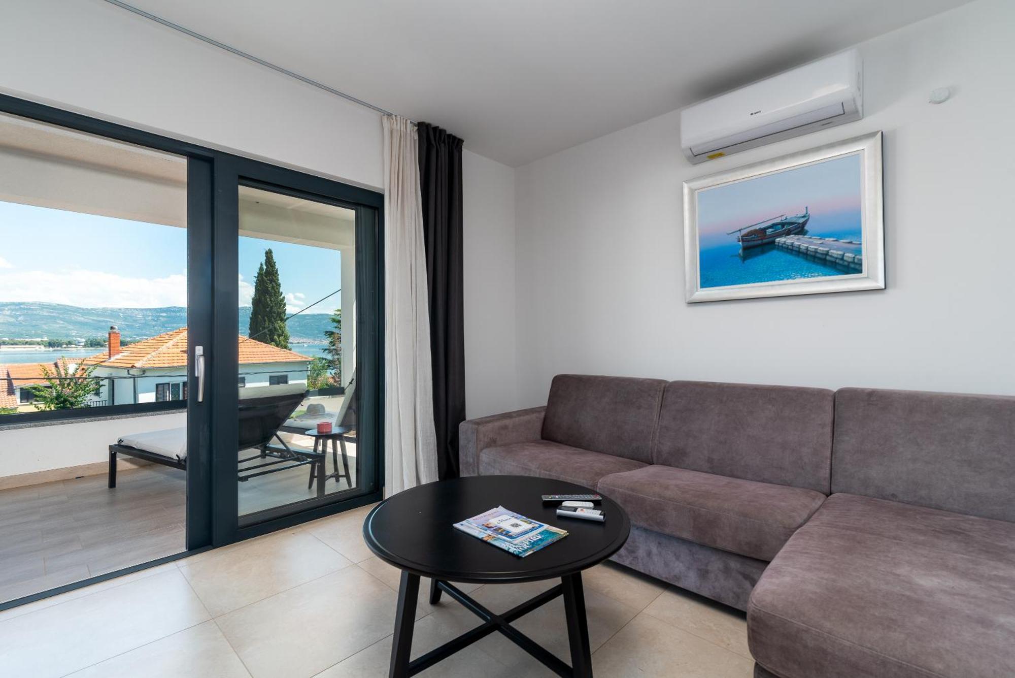 Maca Apartments Trogir Exterior foto