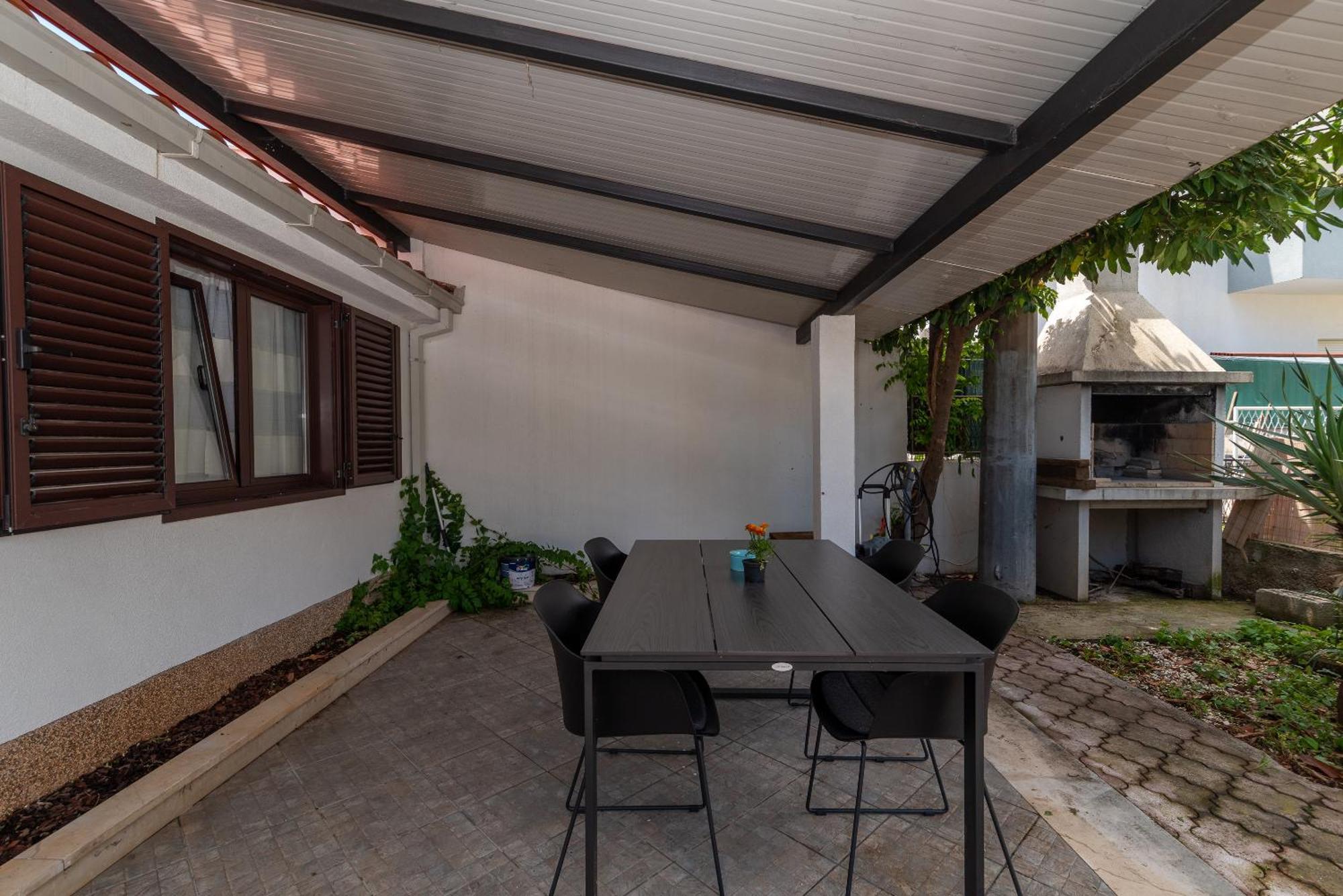Maca Apartments Trogir Exterior foto