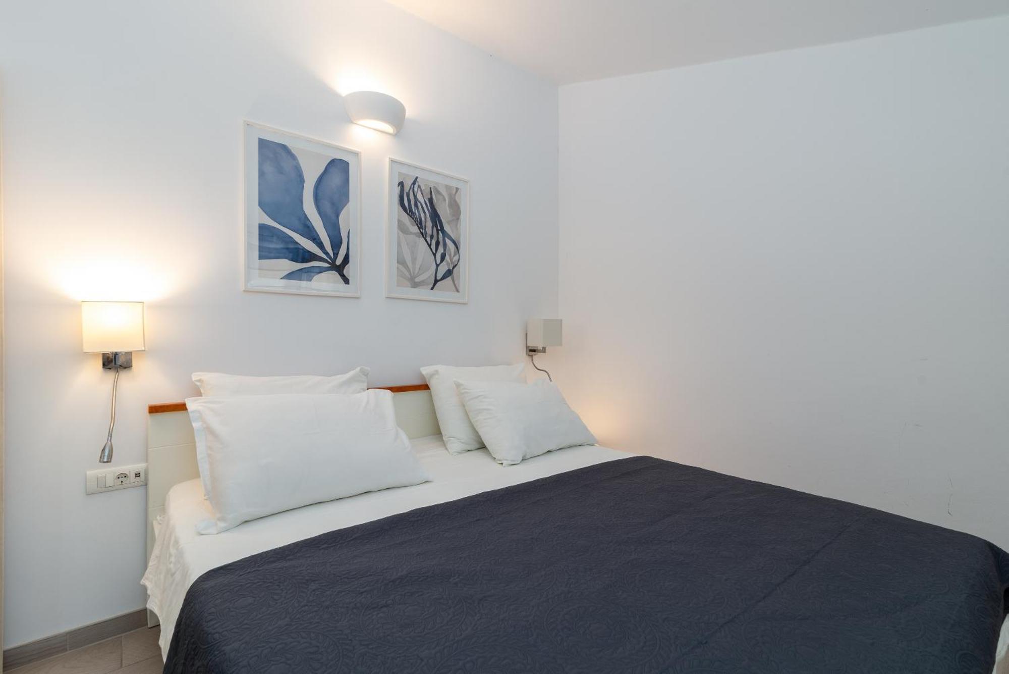 Maca Apartments Trogir Exterior foto