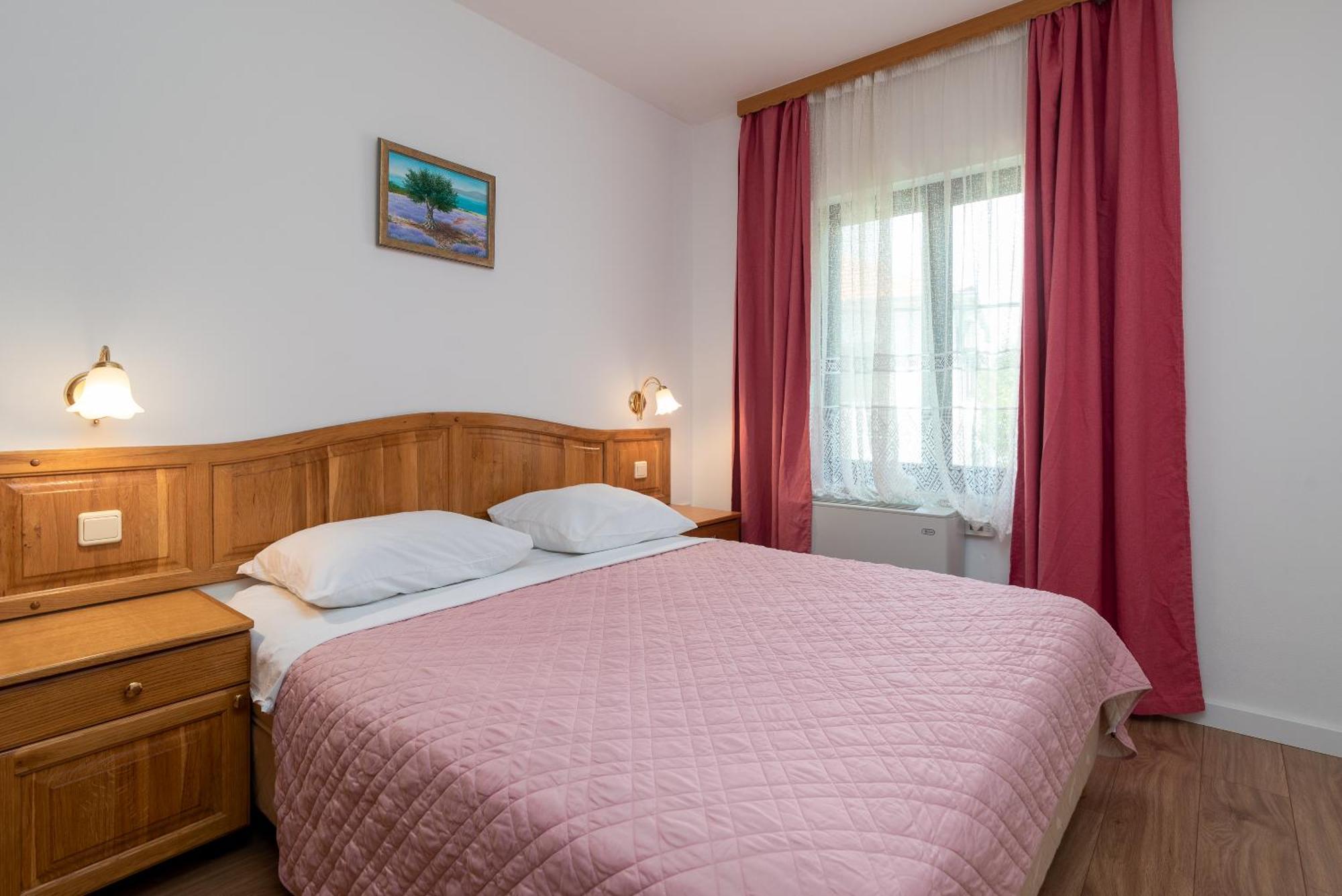 Maca Apartments Trogir Exterior foto