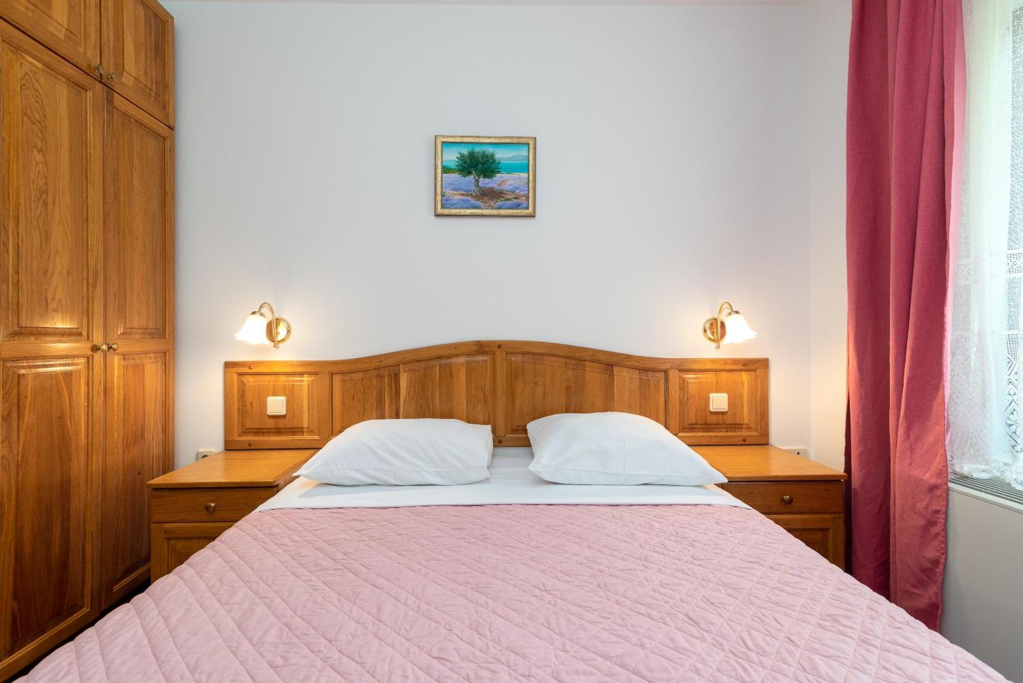 Maca Apartments Trogir Exterior foto