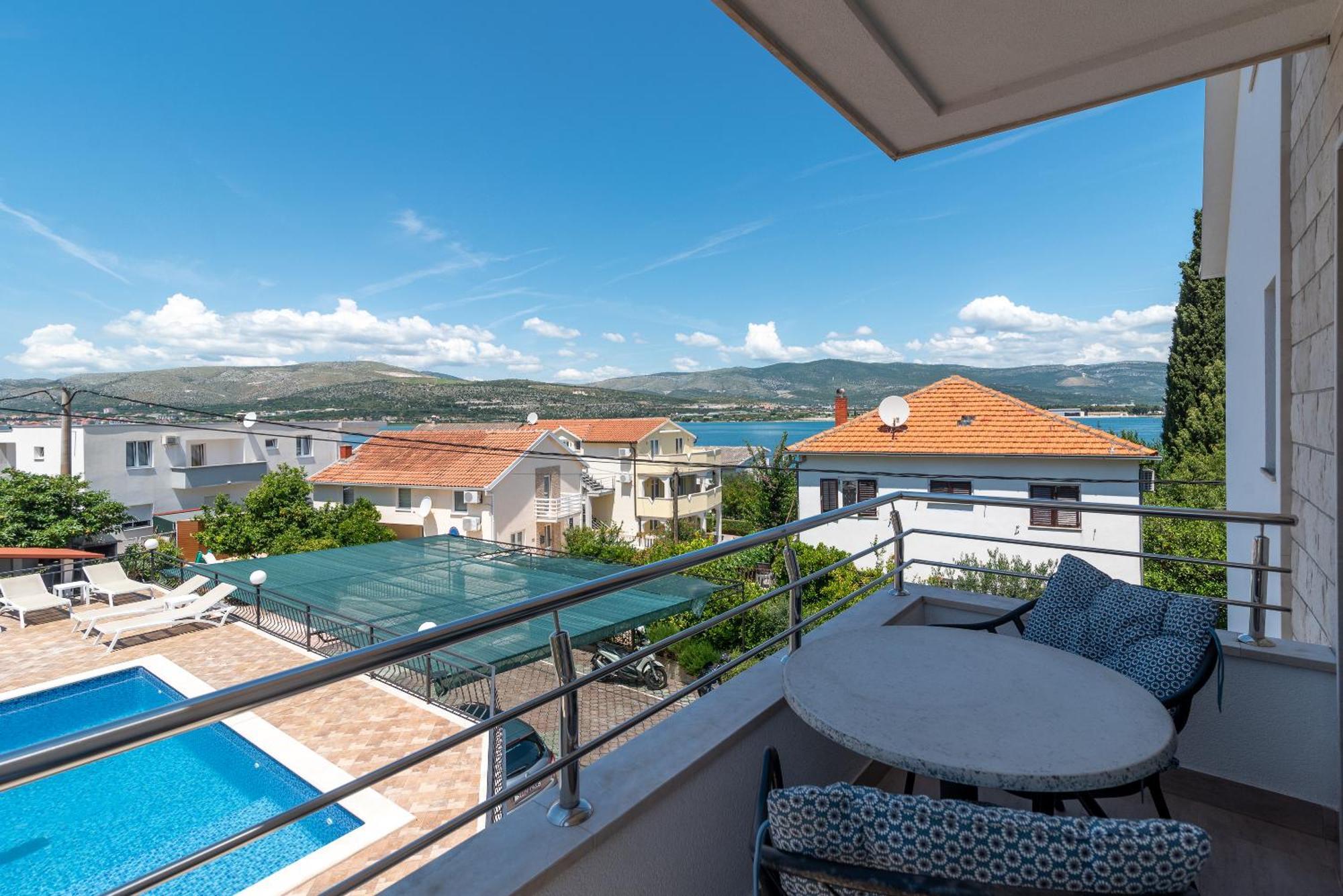 Maca Apartments Trogir Exterior foto