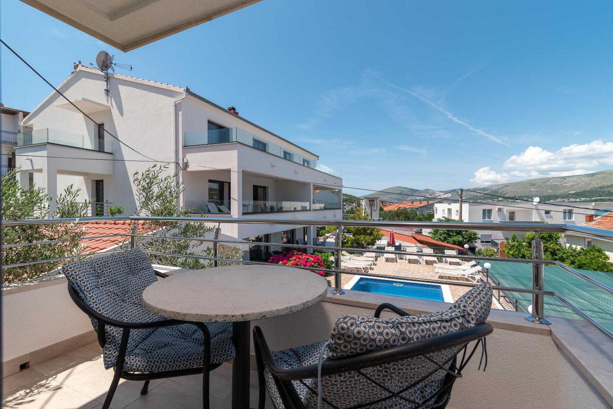 Maca Apartments Trogir Exterior foto